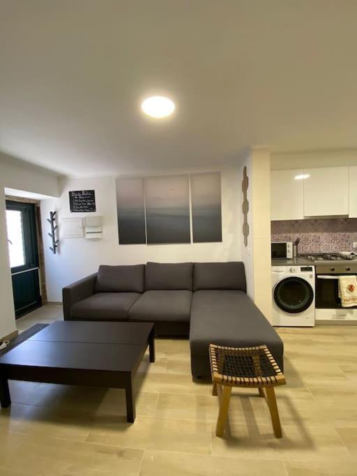 Artistic Digital Getaway - Patio & Great Location! Apartment Lisbon Exterior photo