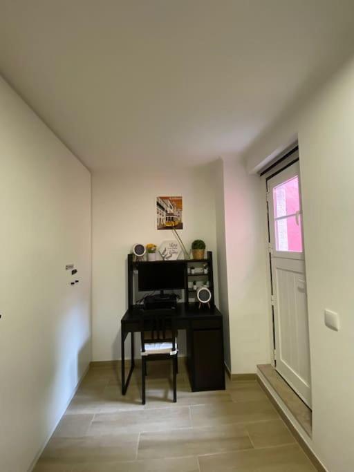 Artistic Digital Getaway - Patio & Great Location! Apartment Lisbon Exterior photo