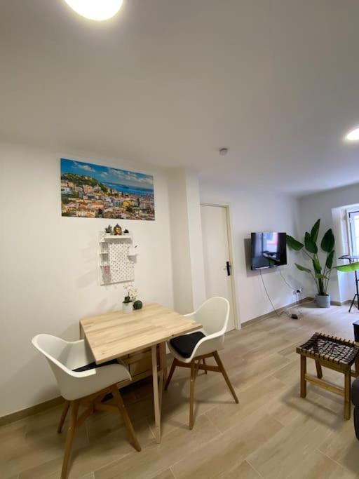 Artistic Digital Getaway - Patio & Great Location! Apartment Lisbon Exterior photo