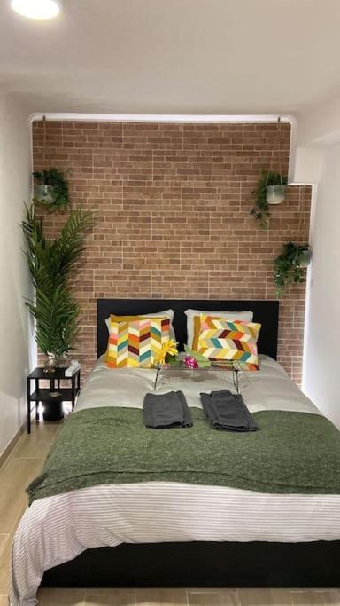 Artistic Digital Getaway - Patio & Great Location! Apartment Lisbon Exterior photo